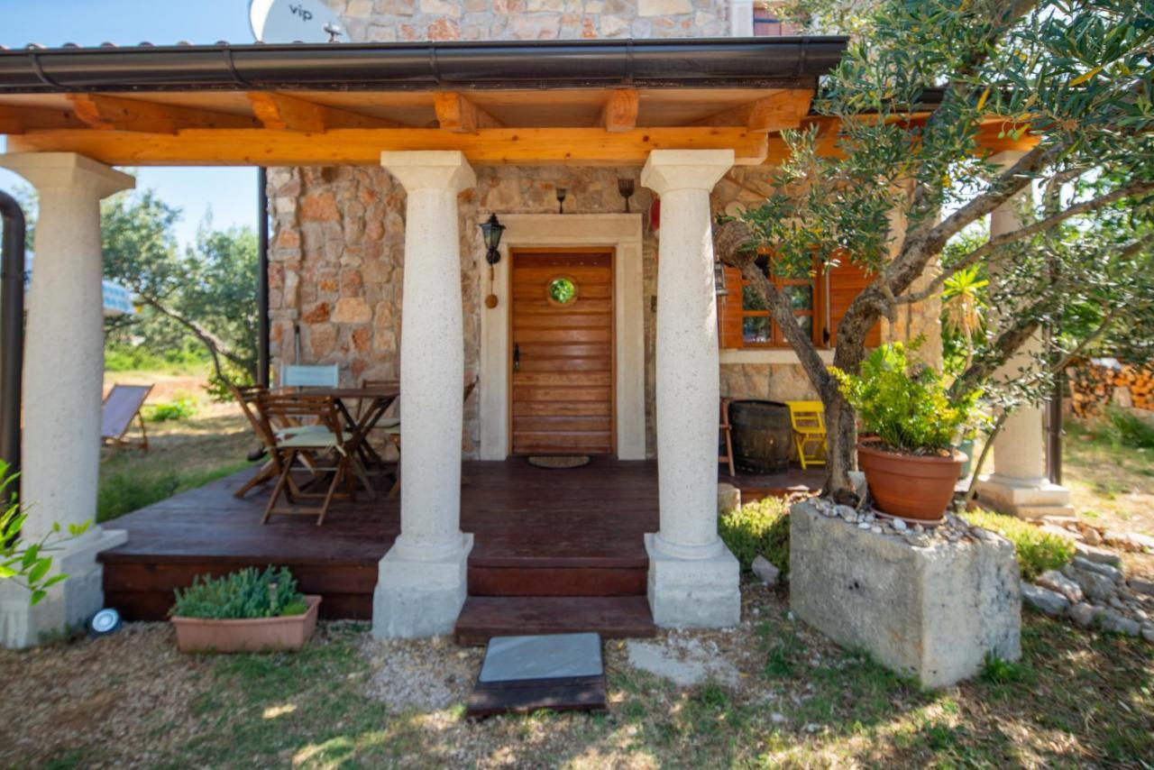Villa Flaveico Pasman Bagian luar foto