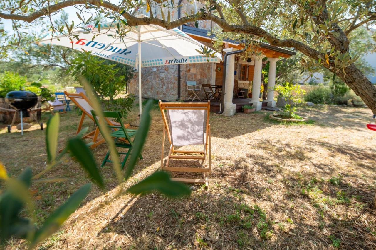 Villa Flaveico Pasman Bagian luar foto