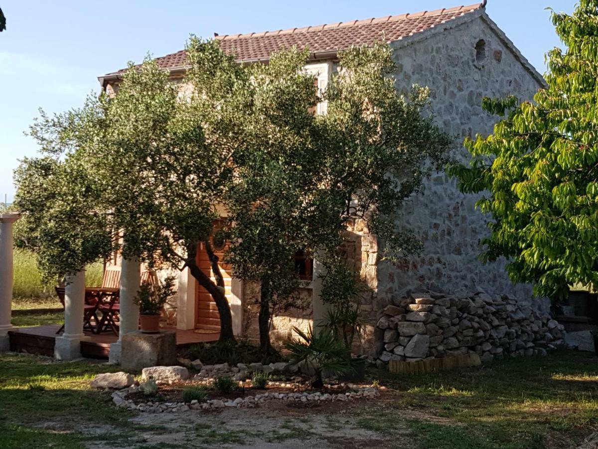 Villa Flaveico Pasman Bagian luar foto
