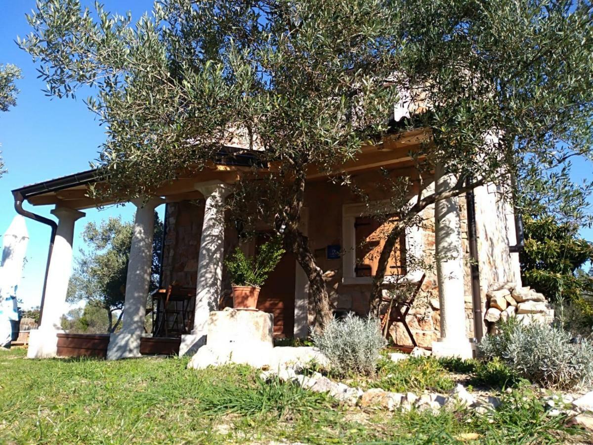 Villa Flaveico Pasman Bagian luar foto